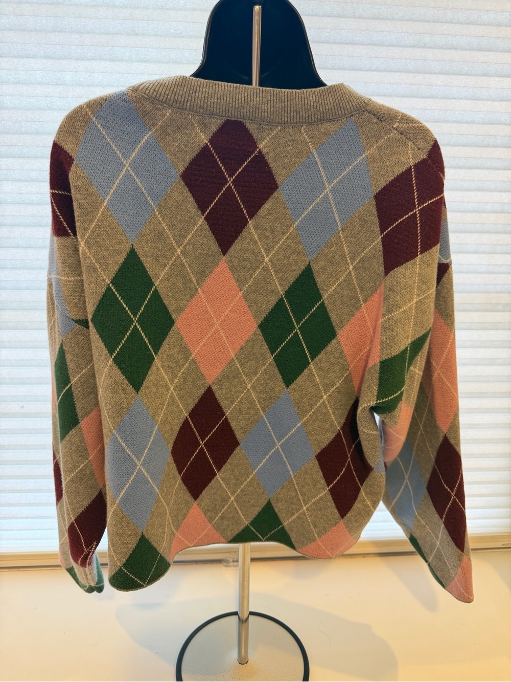 Old Navy Argyle Crewneck Sweater Size M Women’s Green Pink Blue Heather Gray - Picture 2 of 3